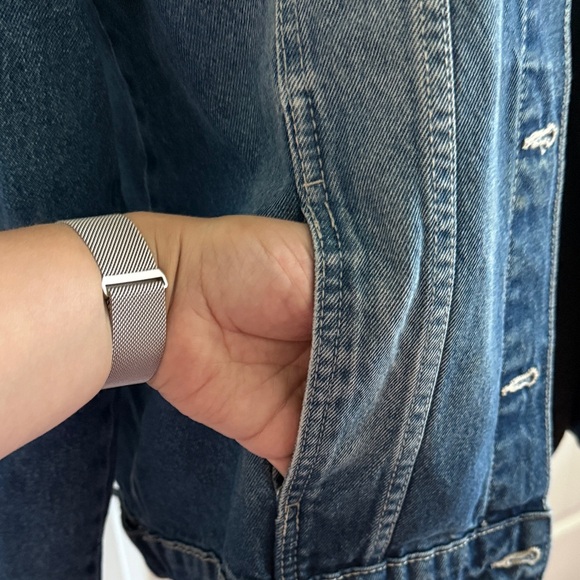 Classic Blue Denim Jacket for Women oversized - Picture 2 of 8